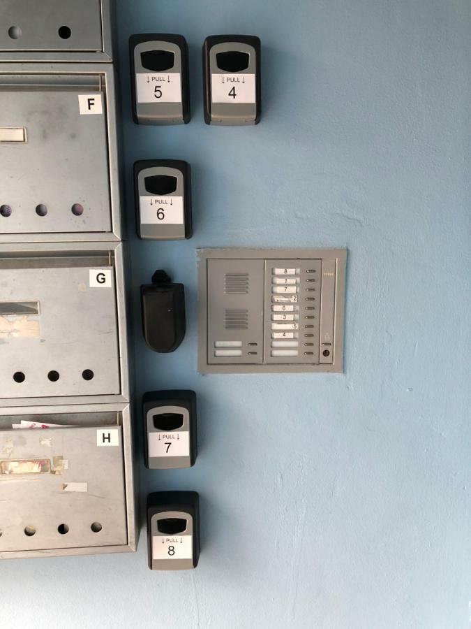 ברטיסלאבה Moonstreet Apartments מראה חיצוני תמונה