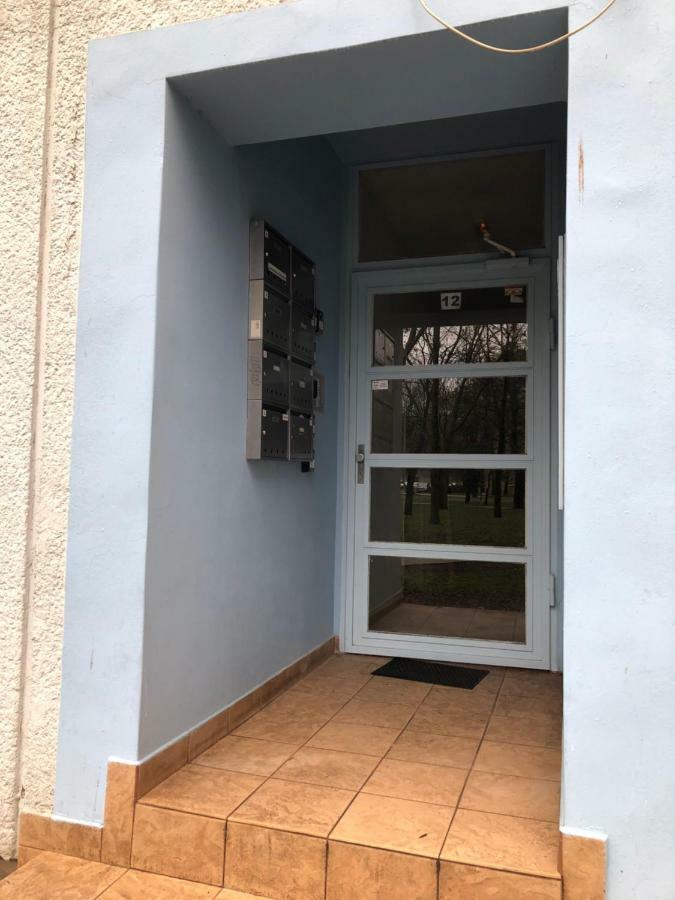 ברטיסלאבה Moonstreet Apartments מראה חיצוני תמונה