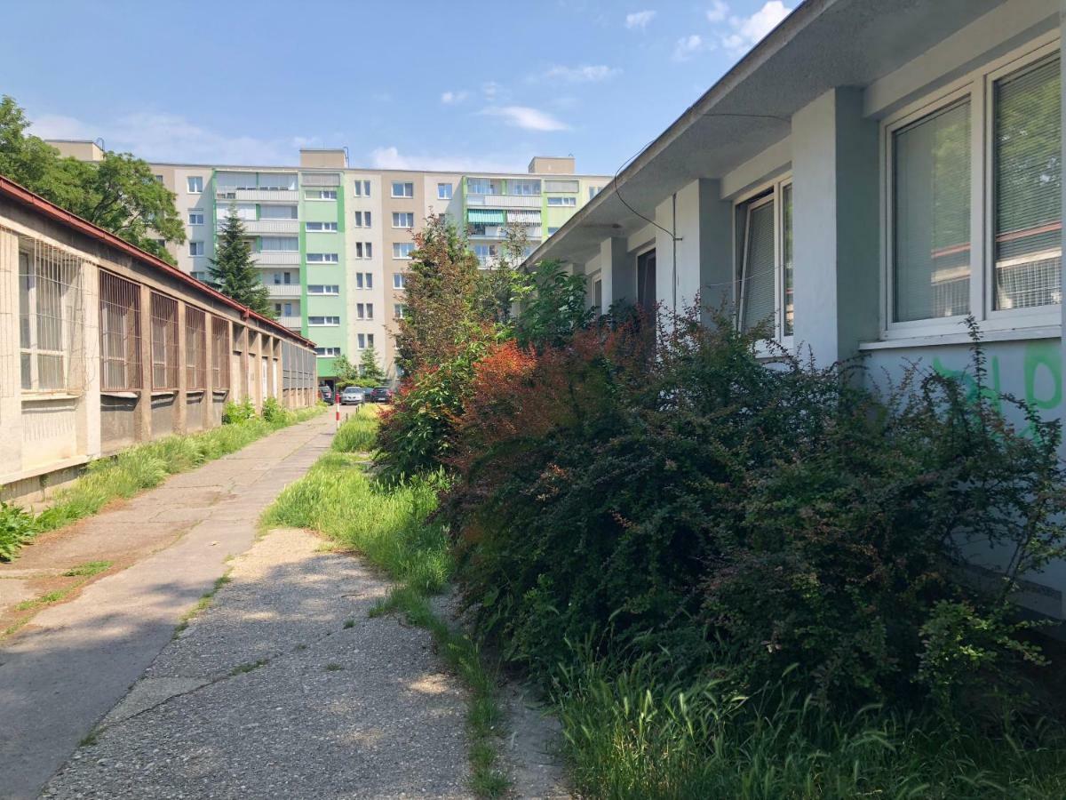 ברטיסלאבה Moonstreet Apartments מראה חיצוני תמונה