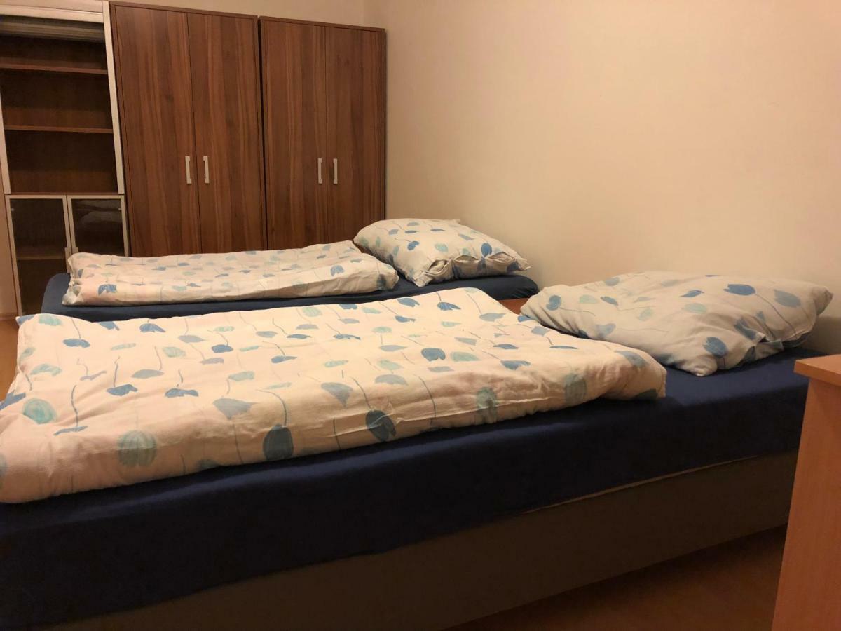 ברטיסלאבה Moonstreet Apartments מראה חיצוני תמונה