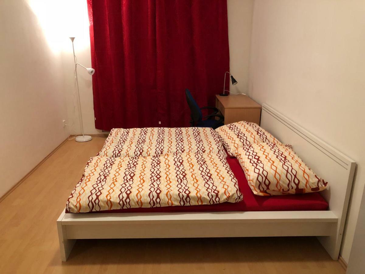ברטיסלאבה Moonstreet Apartments מראה חיצוני תמונה